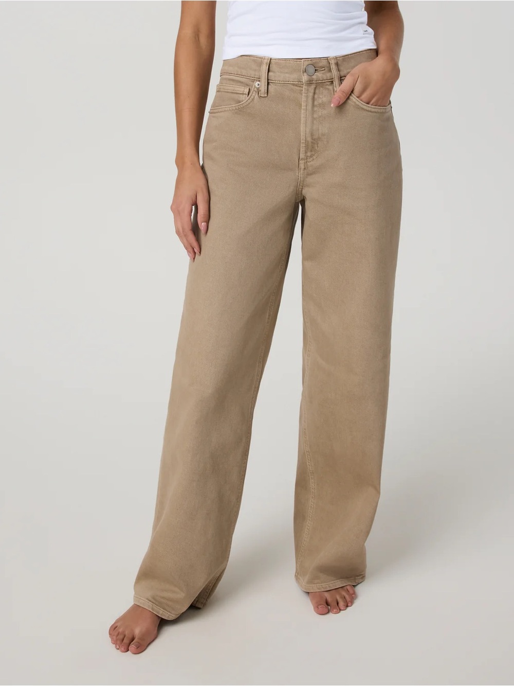 NEW Vuori Vintage Wideleg Jeans in Sandy Taupe Denim